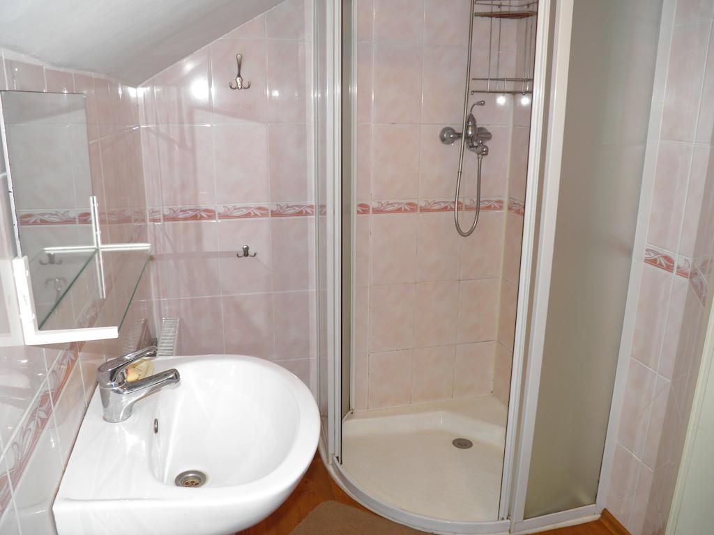 Rooms For Rent Near Vilnius Bezdonys Bilik gambar